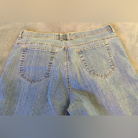 Gloria Vanderbilt Jeans - Picture 4 of 4